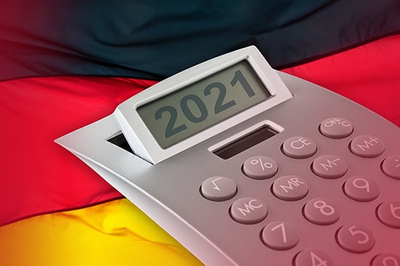 Finances calculator and German Flag 2021